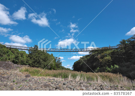 大分縣豐後野市原尻瀑布瀧見橋 83578167