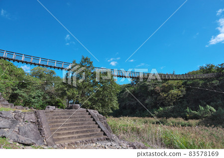 大分縣豐後野市原尻瀑布瀧見橋 大分縣豐後野市原尻瀑布瀧見橋 83578169