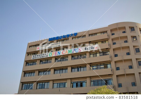 Kansai University of Welfare Science Kansai University of Welfare Science 83581518