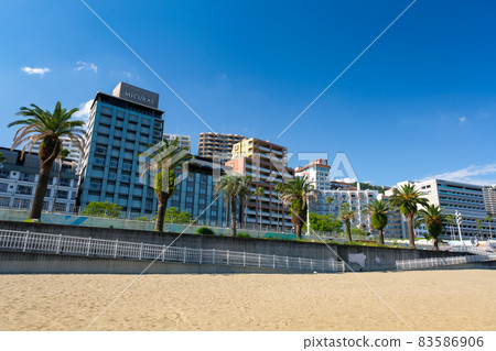 Atami Sun Beach, a resort area in Atami, Atami City, Shizuoka Prefecture Atami Sun Beach, a resort area in Atami, Atami City, Shizuoka Prefecture 83586906