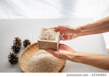 Japanese staple food white rice 83590864