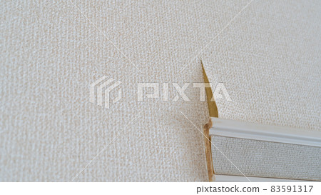 White wallpaper peels off White wallpaper peels off 83591317