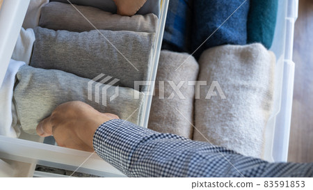 Image of changing clothes. Organize clothes. 83591853