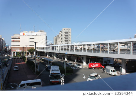 堺市堺東站前廣場人行天橋 83594344