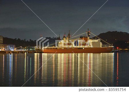 Icebreaker "Shirase" lamp ship decoration [Verny Park, Yokosuka City] 2021 Autumn 83595754