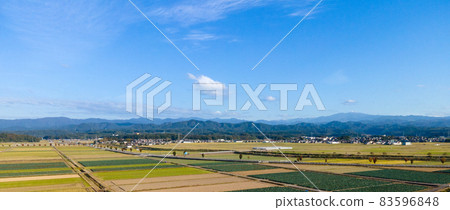 聖山白山和假名平原，田園風光鳥瞰圖 83596848