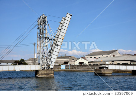 Suehiro Bridge over the Chitose Canal in Yokkaichi City 83597009