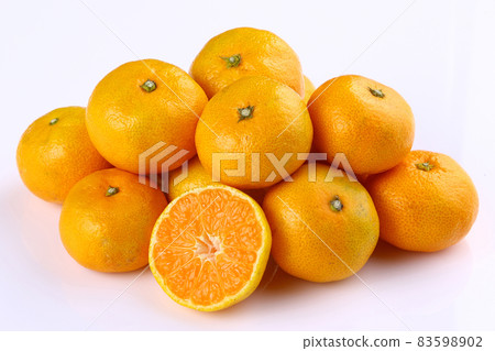Early-maturing oranges Early-maturing oranges 83598902