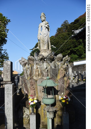 橫須賀重行子回觀音像 83600851