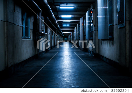 陰森恐怖的走廊圖片 83602294