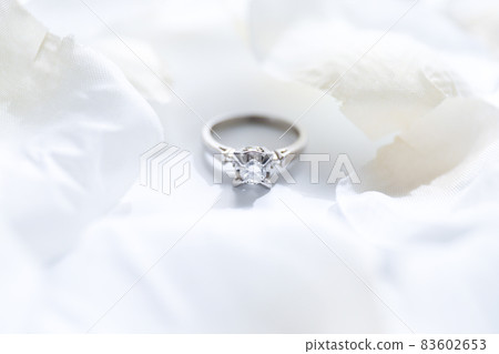 Wedding Rings Engagement Rings 83602653