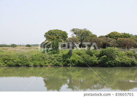 Water level watchtower at Sekiyado Dam Gate in Goka Town, Sashima District, Ibaraki Prefecture 83603701