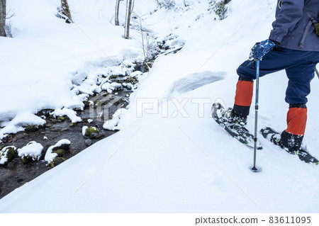 Image of snowshoe trekking (Oyama Kitanizawa mountain stream) 83611095