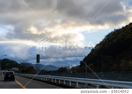 多雲的天空 83614052