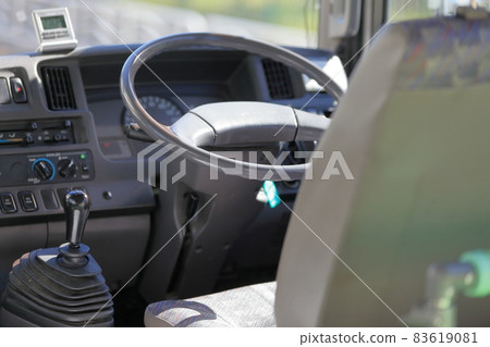 Image of minibus driver's seat 83619081