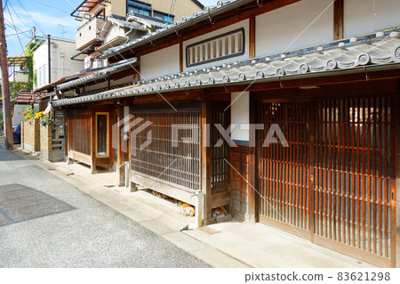 Nara, the townscape of Gangoji-cho, Naramachi Koshino Ie 83621298