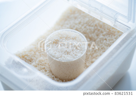 飯碗和量杯 83621531