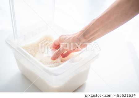 Rice stocker and measuring cup Rice stocker and measuring cup 83621634