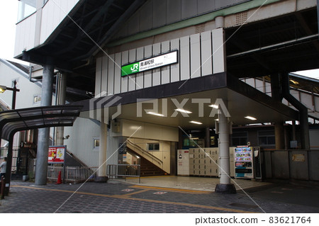 Keihin Tohoku Line / Musashino Line: At the east exit of Minamiurawa Station 83621764
