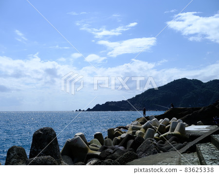 Angler in Tekura Bay 83625338