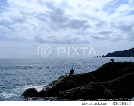 Tomonoura, Shishikui-cho, Kaifu-gun, Tokushima Angler fishing on the back of Tekura Bay horse Tomonoura, Shishikui-cho, Kaifu-gun, Tokushima Angler fishing on the back of Tekura Bay horse 83626593