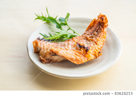 Grilled fish red fish opening Grilled fish red fish opening 83628253