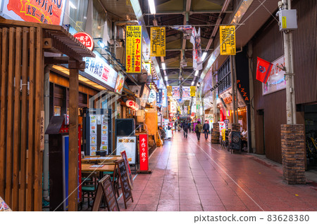 《埼玉縣》大宮車站前廣場、酒吧區 《埼玉縣》大宮車站前廣場、酒吧區 83628380