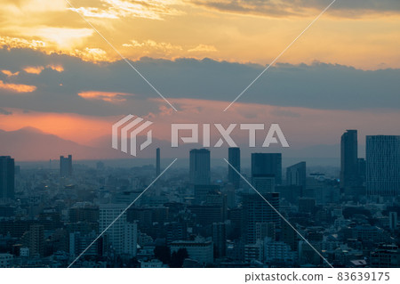Scenery of central Tokyo Scenery of central Tokyo 83639175