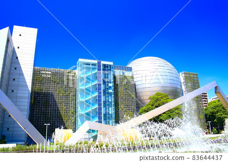 名古屋市科學館的風景和噴泉 名古屋市科學館的風景和噴泉 83644437