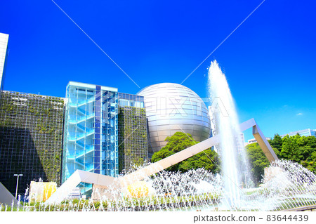 Scenery of Nagoya City Science Museum and fountain Scenery of Nagoya City Science Museum and fountain 83644439
