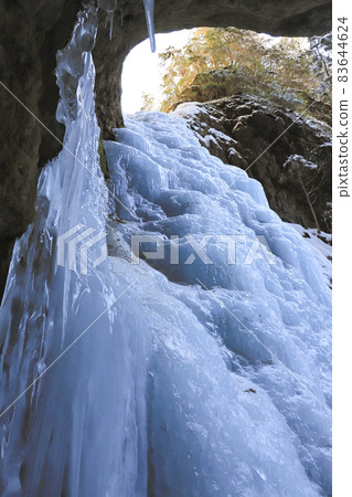 Shoyutaruno Falls Icefall 83644624