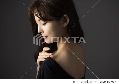 Beauty image black Beauty image black 83645702