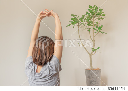 Women stretching Women stretching 83651454