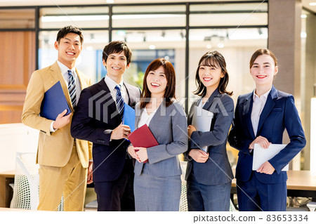 Men and women in suits Shooting cooperation: WEEK Shibadaimon (Sun Frontier Fudousan) 83653334