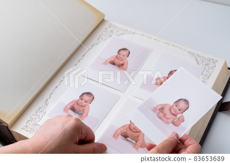 Organize baby memory photos 83653689