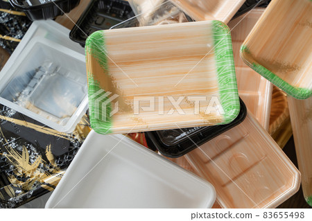 Image of food tray 83655498