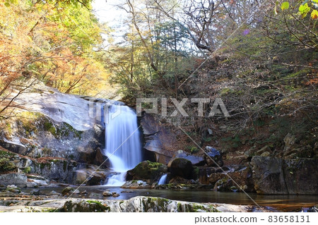 美麗，瀑布風光，秋景， 83658131