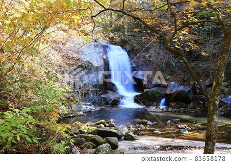 Beautiful, waterfall scenery, autumn scenery, Beautiful, waterfall scenery, autumn scenery, 83658178