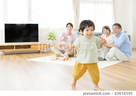 三代家庭生活生活方式形象 83658595
