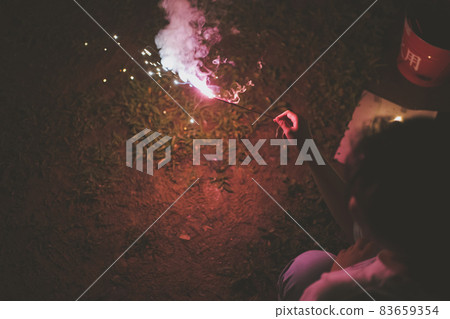 手持煙花 煙花 花火 83659354
