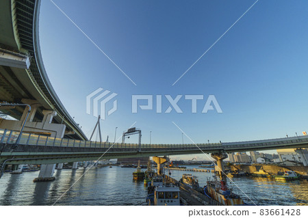 Tenpozan Junction and pier featuring huge loops 83661428