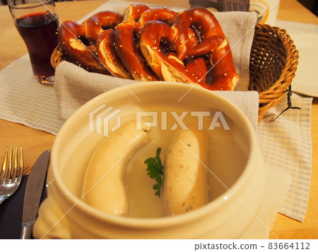 德國 Miuchen 特產白香腸和椒鹽脆餅 德國 Miuchen 特產白香腸和椒鹽脆餅 83664112