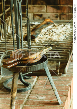 Fireplace bellows. 83668695
