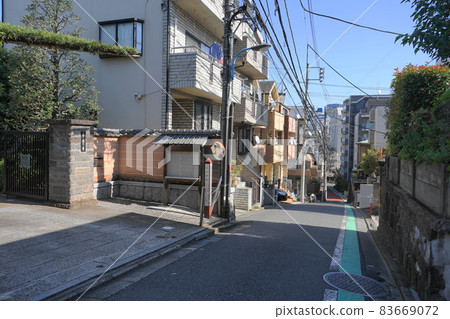 十一月 新宿 273 Kaigyo Terasaka / Sugacho 十一月 新宿 273 Kaigyo Terasaka / Sugacho 83669072