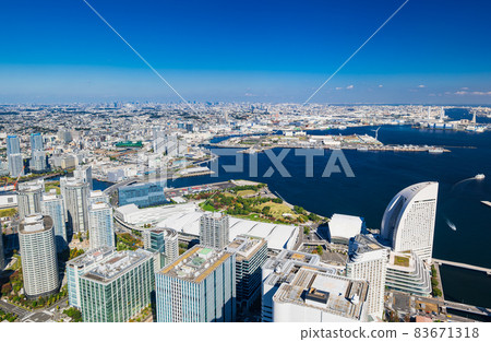 Yokohama Bay Area Rinko Park and its surroundings 83671318