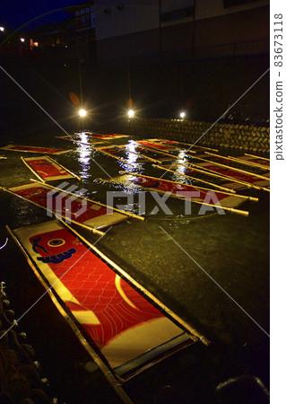 郡上八幡的冬季傳統，鯉魚旗寒冷的天氣 83673118