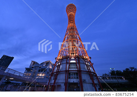 Illumination of Kobe Port Tower at dusk before renovation work 83675254