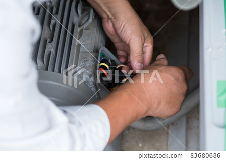 Electrical construction work  83680686