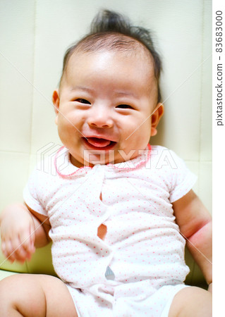 A cute smile in a good mood 83683000