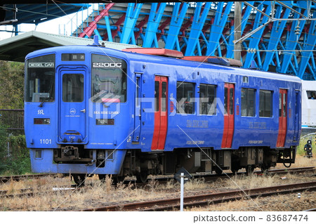 Kiha 220 type ~ Seaside liner color ~ 83687474